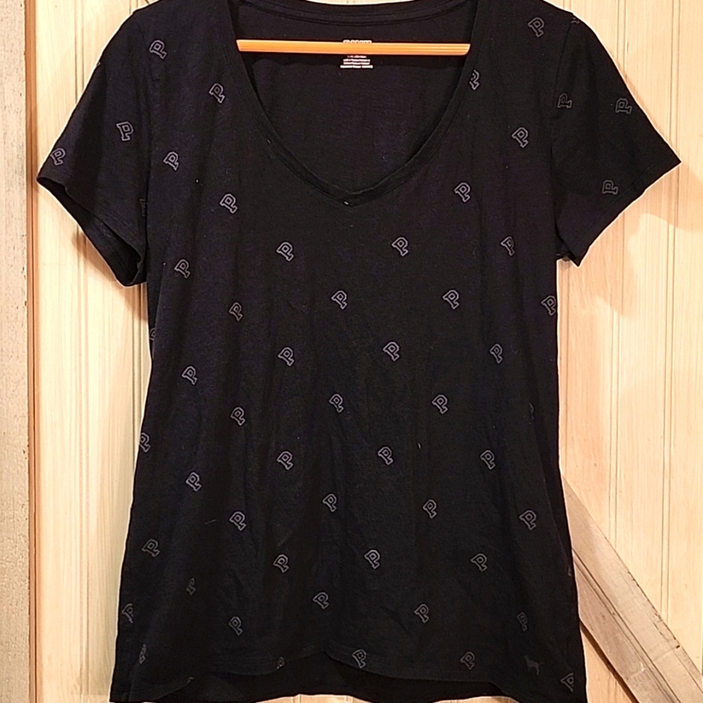 PINK VICTORIAS SECRET PINK LARGE BLACK LOGO V-NECK CAMPUS TEE EUC